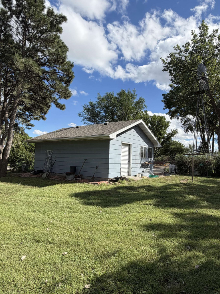 135 N Adams Central Ave Juniata, Nebraska 68955, 5 Bedroom Bedrooms, ,2 BathroomBathrooms,Residential,For Sale,135 N Adams Central Ave,20261399