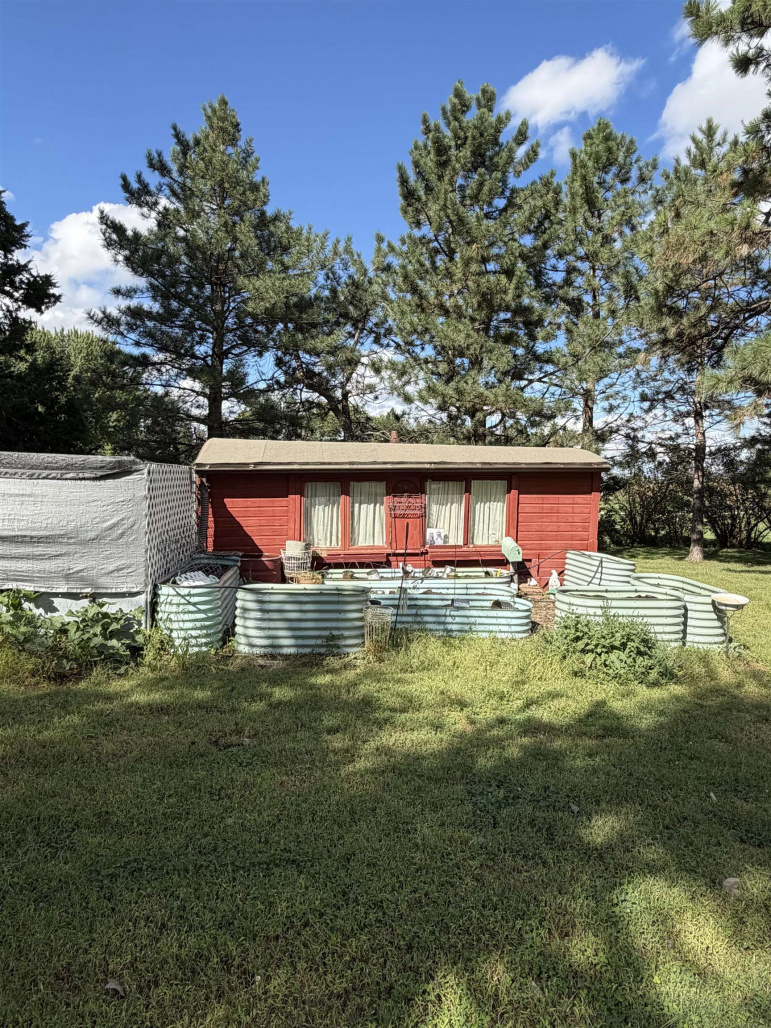 135 N Adams Central Ave Juniata, Nebraska 68955, 5 Bedroom Bedrooms, ,2 BathroomBathrooms,Residential,For Sale,135 N Adams Central Ave,20261399