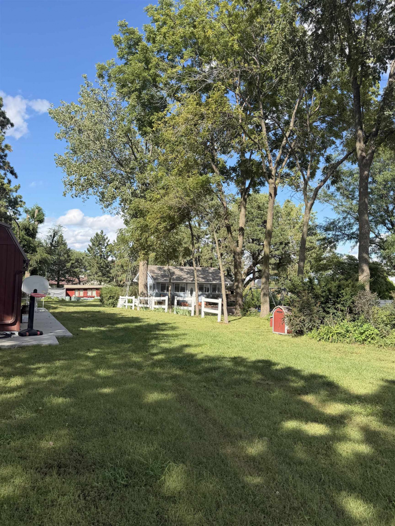 135 N Adams Central Ave Juniata, Nebraska 68955, 5 Bedroom Bedrooms, ,2 BathroomBathrooms,Residential,For Sale,135 N Adams Central Ave,20261399