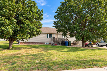 1715-1717 Avenue K Kearney, Nebraska 68847, ,Multi-family,For Sale,1715-1717 Avenue K,20261404