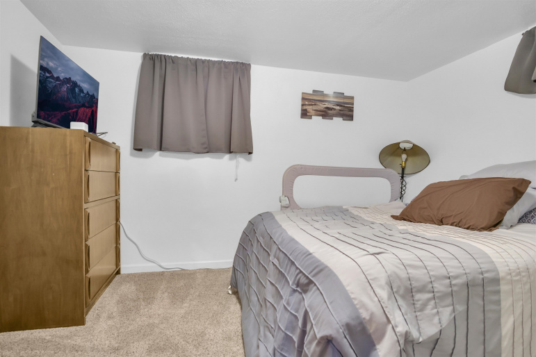 503 W 35th Street Kearney, Nebraska 68845, 4 Bedroom Bedrooms, ,2 BathroomBathrooms,Residential,For Sale,503 W 35th Street,20261405