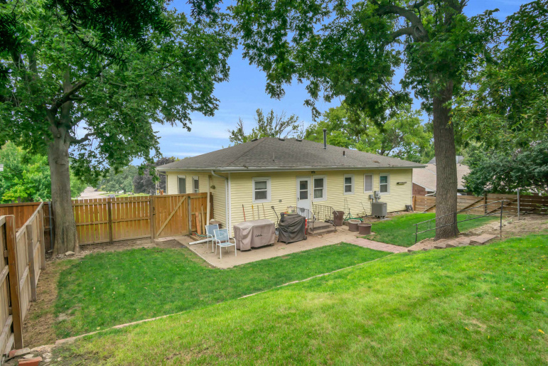 503 W 35th Street Kearney, Nebraska 68845, 4 Bedroom Bedrooms, ,2 BathroomBathrooms,Residential,For Sale,503 W 35th Street,20261405