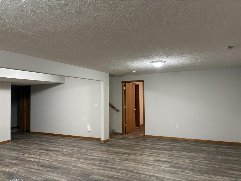 5623 N Avenue Kearney, Nebraska 68847-9999, 3 Bedroom Bedrooms, ,3 BathroomBathrooms,Residential,For Sale,5623 N Avenue,20261406