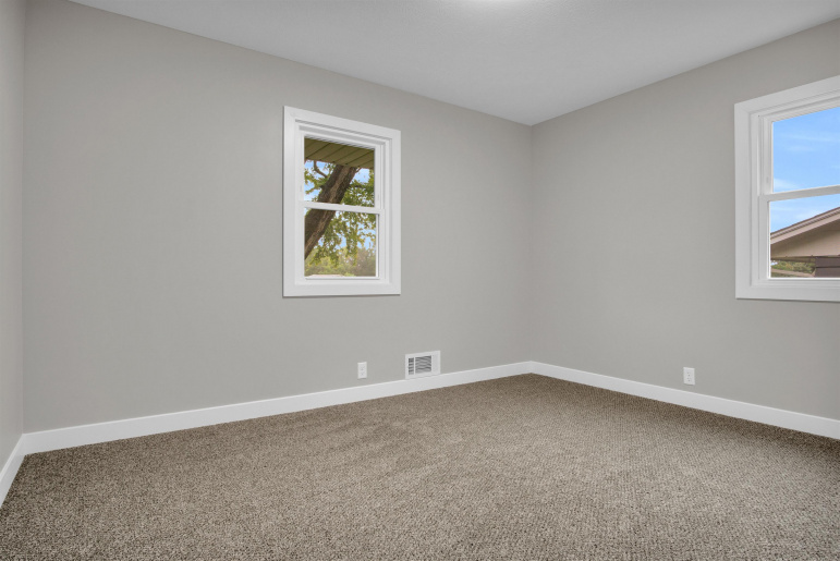 3209 10th Avenue Kearney, Nebraska 68845, 5 Bedroom Bedrooms, ,2 BathroomBathrooms,Residential,For Sale,3209 10th Avenue,20261408