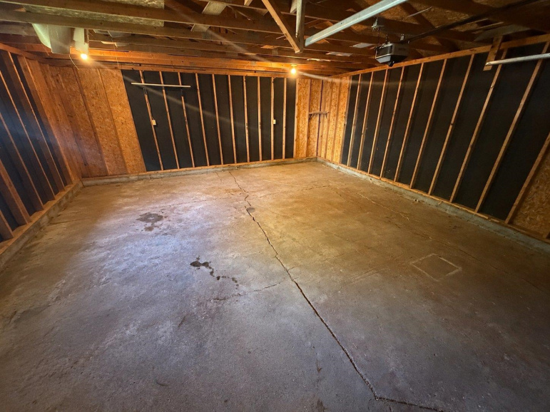 907 W 5th Street North Platte, Nebraska 69101, 4 Bedroom Bedrooms, ,2 BathroomBathrooms,Residential,For Sale,907 W 5th Street,20261409