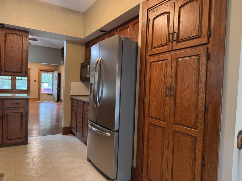 1126 N Minnesota Avenue Hastings, Nebraska 68901, 4 Bedroom Bedrooms, ,3 BathroomBathrooms,Residential,For Sale,1126 N Minnesota Avenue,20261410