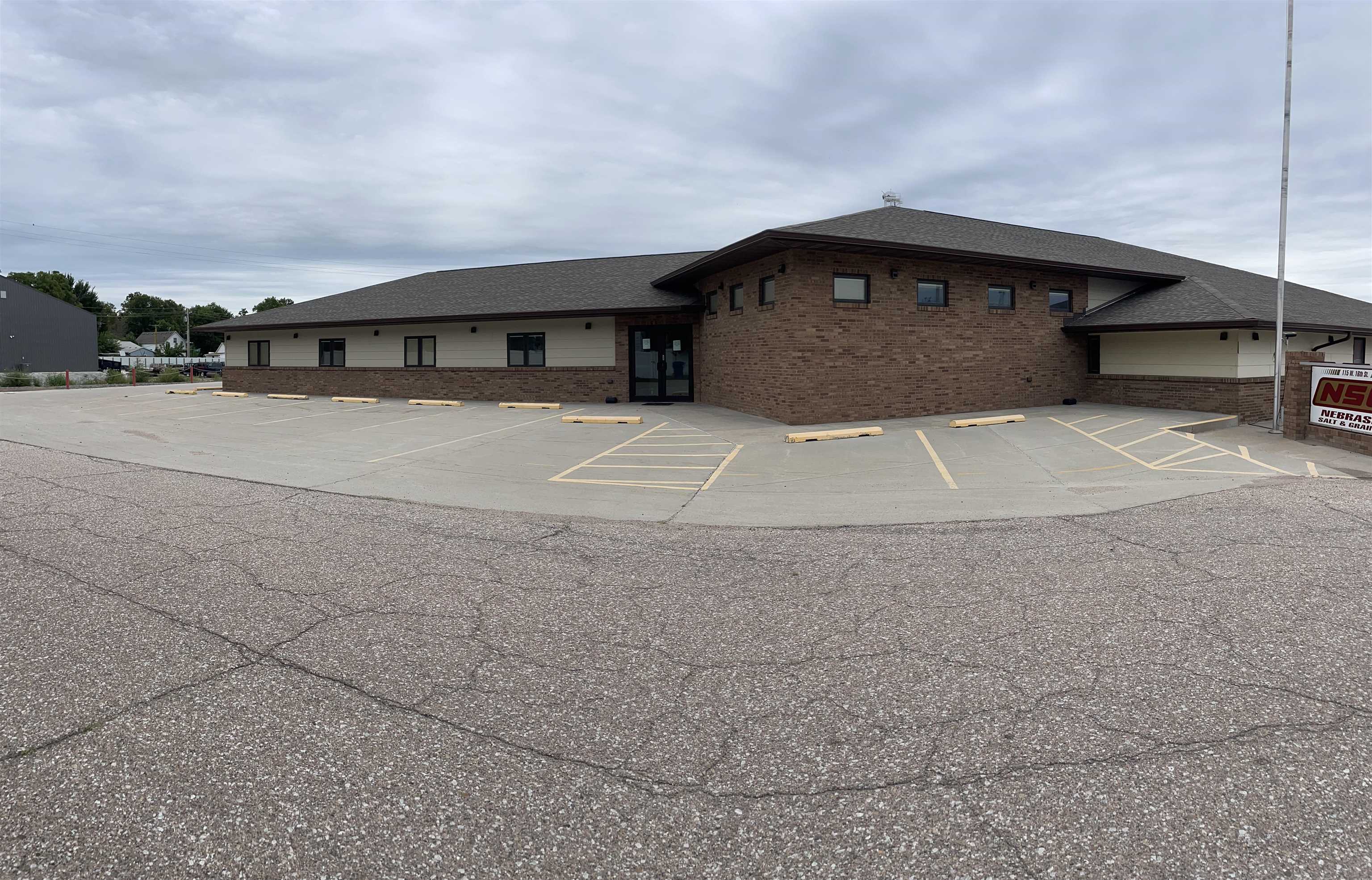 115 16th Street Gothenburg, Nebraska 69138, ,Commercial/industrial,For Rent,115 16th Street,20261411