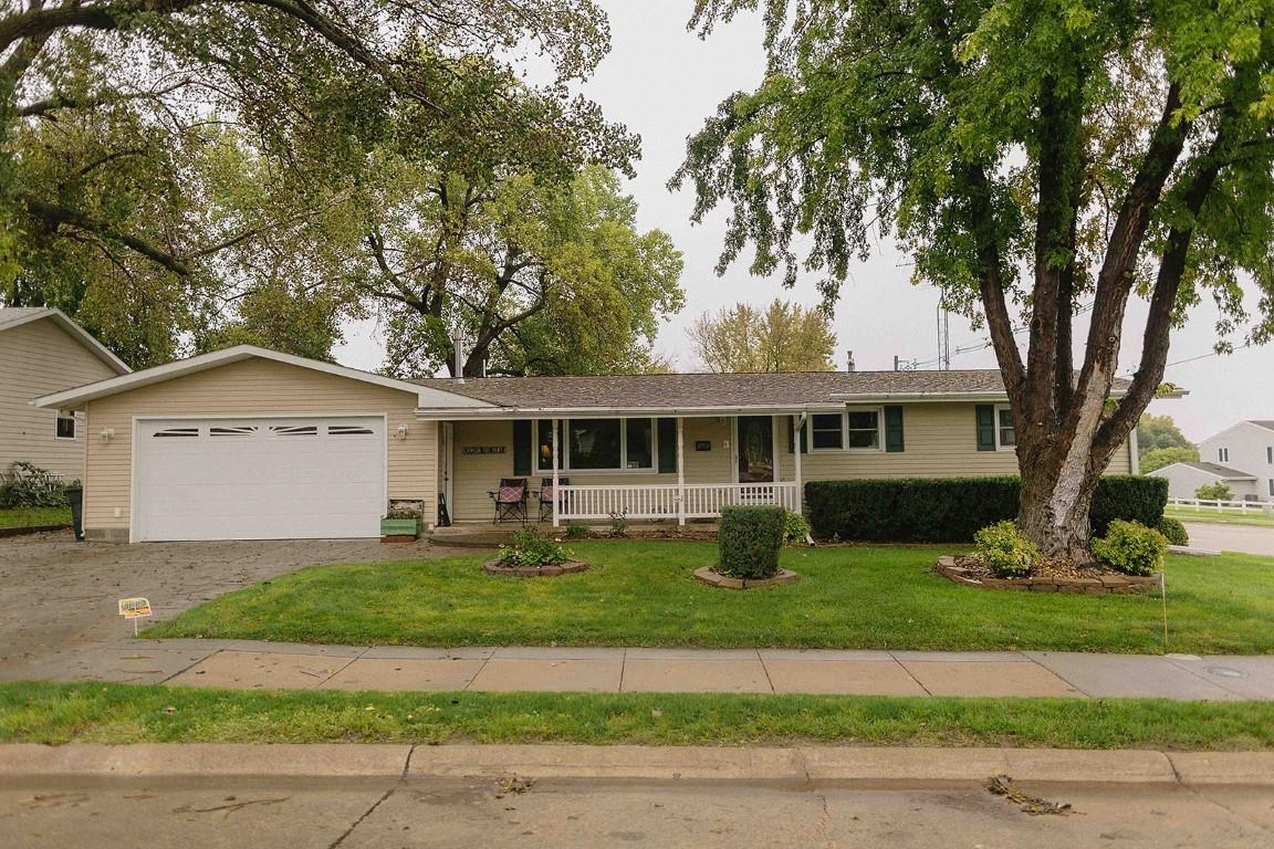 1703 W 40th Street Kearney, Nebraska 68845, 5 Bedroom Bedrooms, ,2 BathroomBathrooms,Residential,For Sale,1703 W 40th Street,20261414