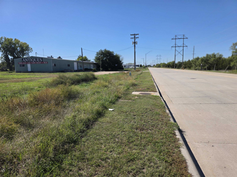 715 E 1st Street Kearney, Nebraska 68847, ,Land,For Sale,715 E 1st Street,20261425