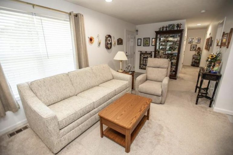 716 W H Street Hastings, Nebraska 68901, 2 Bedroom Bedrooms, ,2 BathroomBathrooms,Residential,For Sale,716 W H Street,20261421