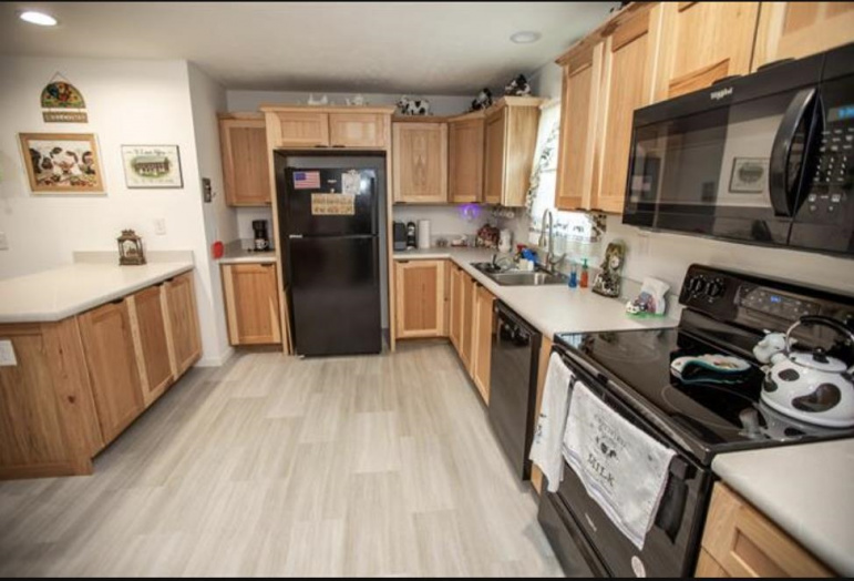 716 W H Street Hastings, Nebraska 68901, 2 Bedroom Bedrooms, ,2 BathroomBathrooms,Residential,For Sale,716 W H Street,20261421