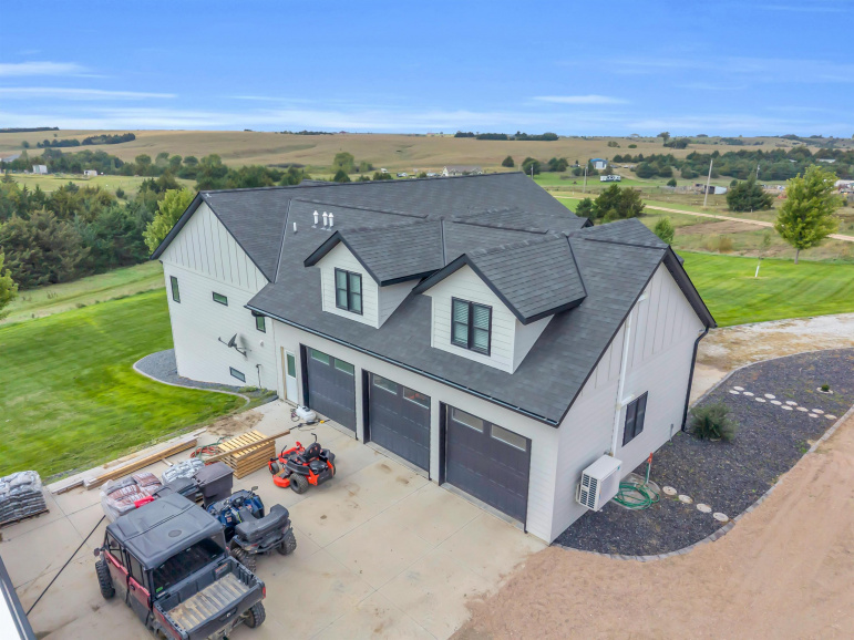 8109 Hidden Hills Road Kearney, Nebraska 68845, 7 Bedroom Bedrooms, ,5 BathroomBathrooms,Residential,For Sale,8109 Hidden Hills Road,20261423