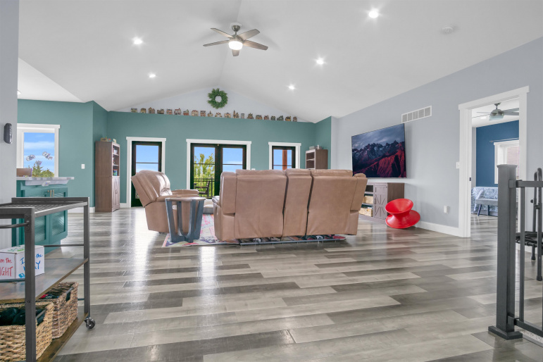 8109 Hidden Hills Road Kearney, Nebraska 68845, 7 Bedroom Bedrooms, ,5 BathroomBathrooms,Residential,For Sale,8109 Hidden Hills Road,20261423