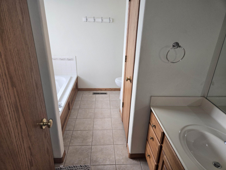 4310 N Prosser Avenue Juniata, Nebraska 68955, 4 Bedroom Bedrooms, ,4 BathroomBathrooms,Residential,For Sale,4310 N Prosser Avenue,20261422