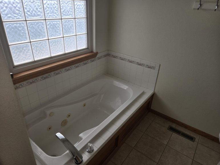 4310 N Prosser Avenue Juniata, Nebraska 68955, 4 Bedroom Bedrooms, ,4 BathroomBathrooms,Residential,For Sale,4310 N Prosser Avenue,20261422