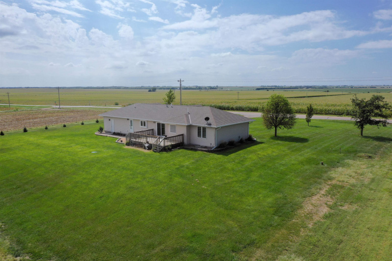 4310 N Prosser Avenue Juniata, Nebraska 68955, 4 Bedroom Bedrooms, ,4 BathroomBathrooms,Residential,For Sale,4310 N Prosser Avenue,20261422