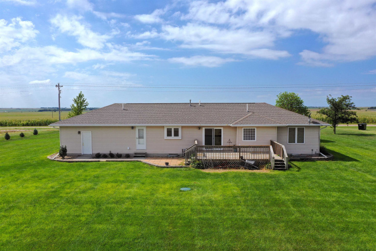 4310 N Prosser Avenue Juniata, Nebraska 68955, 4 Bedroom Bedrooms, ,4 BathroomBathrooms,Residential,For Sale,4310 N Prosser Avenue,20261422