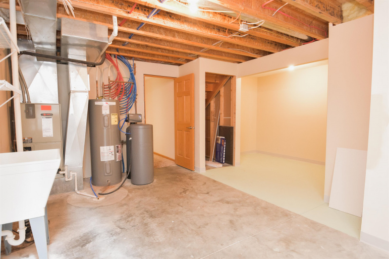 1104 E 56th Street #21 Kearney, Nebraska 68847, 4 Bedroom Bedrooms, ,3 BathroomBathrooms,Residential,For Sale,1104 E 56th Street #21,20261431