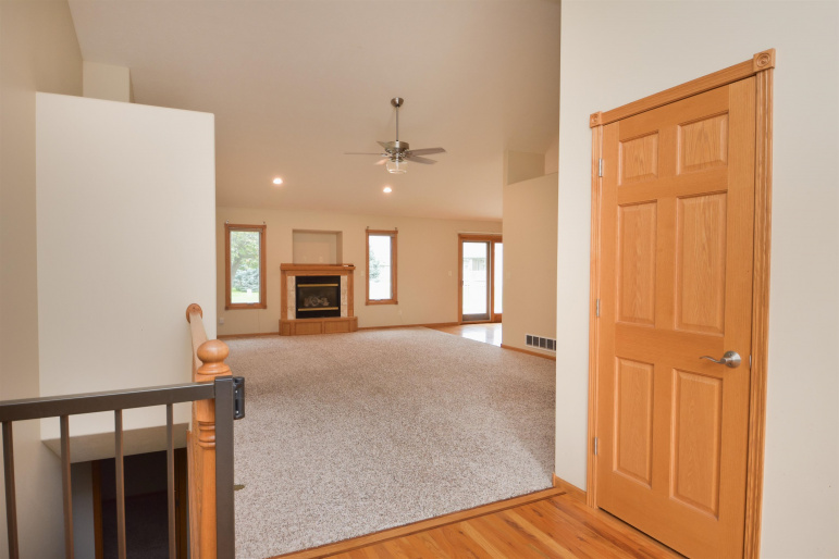 1104 E 56th Street #21 Kearney, Nebraska 68847, 4 Bedroom Bedrooms, ,3 BathroomBathrooms,Residential,For Sale,1104 E 56th Street #21,20261431