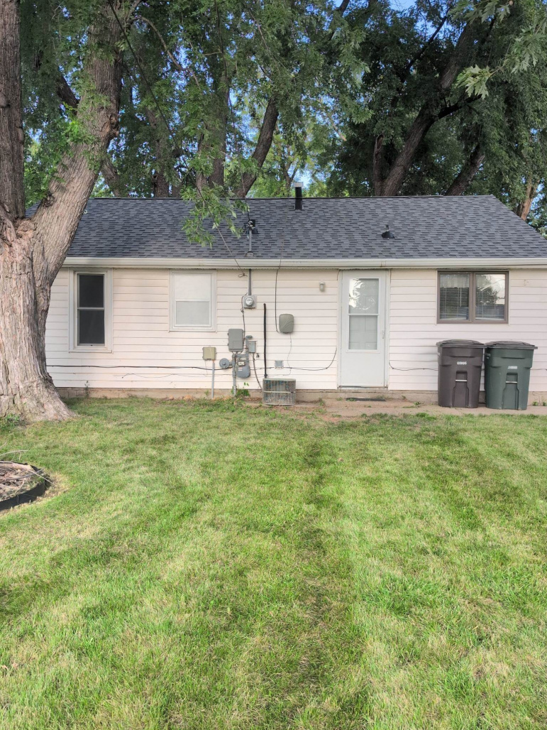 1327 N Cedar Ave Hastings, Nebraska 68901, 2 Bedroom Bedrooms, ,1 BathroomBathrooms,Residential,For Sale,1327 N Cedar Ave,20261429