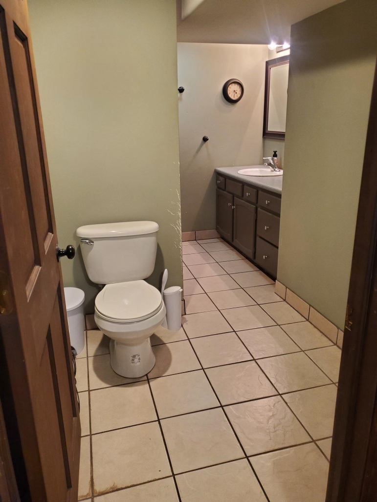 1919 Bateman Street Hastings, Nebraska 68901, 3 Bedroom Bedrooms, ,2 BathroomBathrooms,Residential,For Sale,1919 Bateman Street,20261441