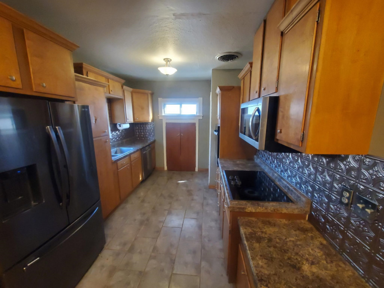 1919 Bateman Street Hastings, Nebraska 68901, 3 Bedroom Bedrooms, ,2 BathroomBathrooms,Residential,For Sale,1919 Bateman Street,20261441