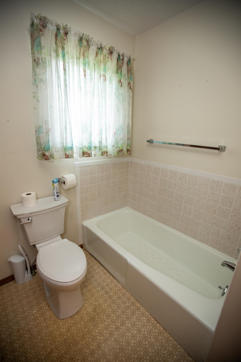 110 E 39th Street B-3 Kearney, Nebraska 68847, 2 Bedroom Bedrooms, ,2 BathroomBathrooms,Residential,For Sale,110 E 39th Street B-3,20261439