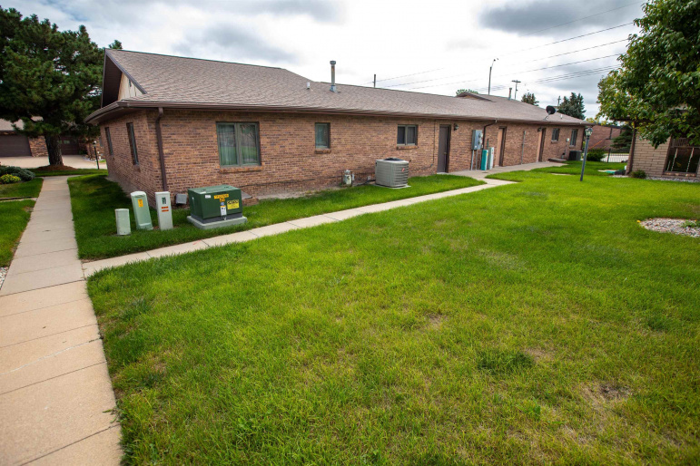 110 E 39th Street B-3 Kearney, Nebraska 68847, 2 Bedroom Bedrooms, ,2 BathroomBathrooms,Residential,For Sale,110 E 39th Street B-3,20261439