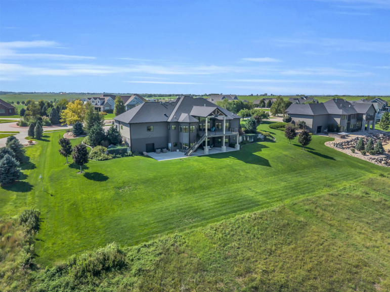 5903 6th Avenue Kearney, Nebraska 68845-000, 6 Bedroom Bedrooms, ,6 BathroomBathrooms,Residential,For Sale,5903 6th Avenue,20261307