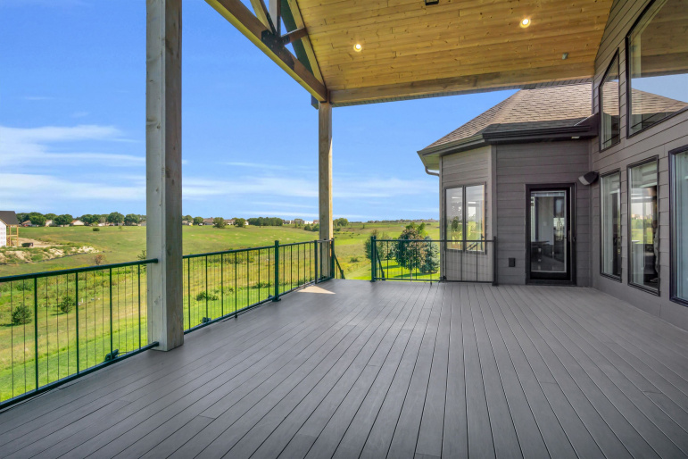 5903 6th Avenue Kearney, Nebraska 68845-000, 6 Bedroom Bedrooms, ,6 BathroomBathrooms,Residential,For Sale,5903 6th Avenue,20261307