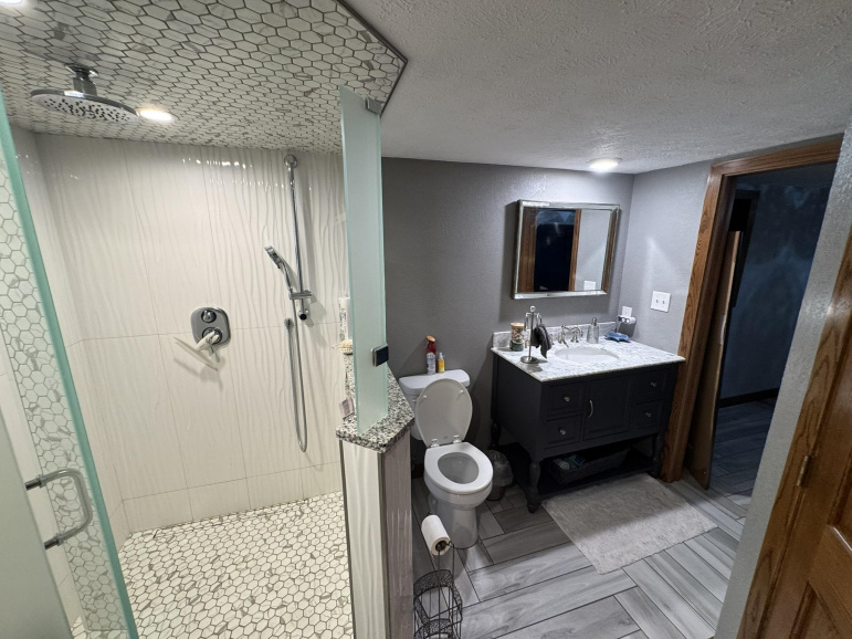 715 Joehnck Road Grand Island, Nebraska 68801, 5 Bedroom Bedrooms, ,3 BathroomBathrooms,Residential,For Sale,715 Joehnck Road,20261009