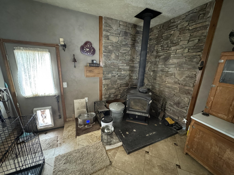 715 Joehnck Road Grand Island, Nebraska 68801, 5 Bedroom Bedrooms, ,3 BathroomBathrooms,Residential,For Sale,715 Joehnck Road,20261009