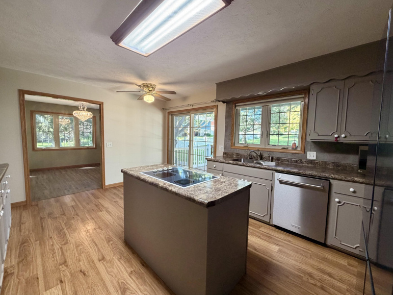 1103 W 31st Street Kearney, Nebraska 68845-3368, 4 Bedroom Bedrooms, ,3 BathroomBathrooms,Residential,For Sale,1103 W 31st Street,20261447