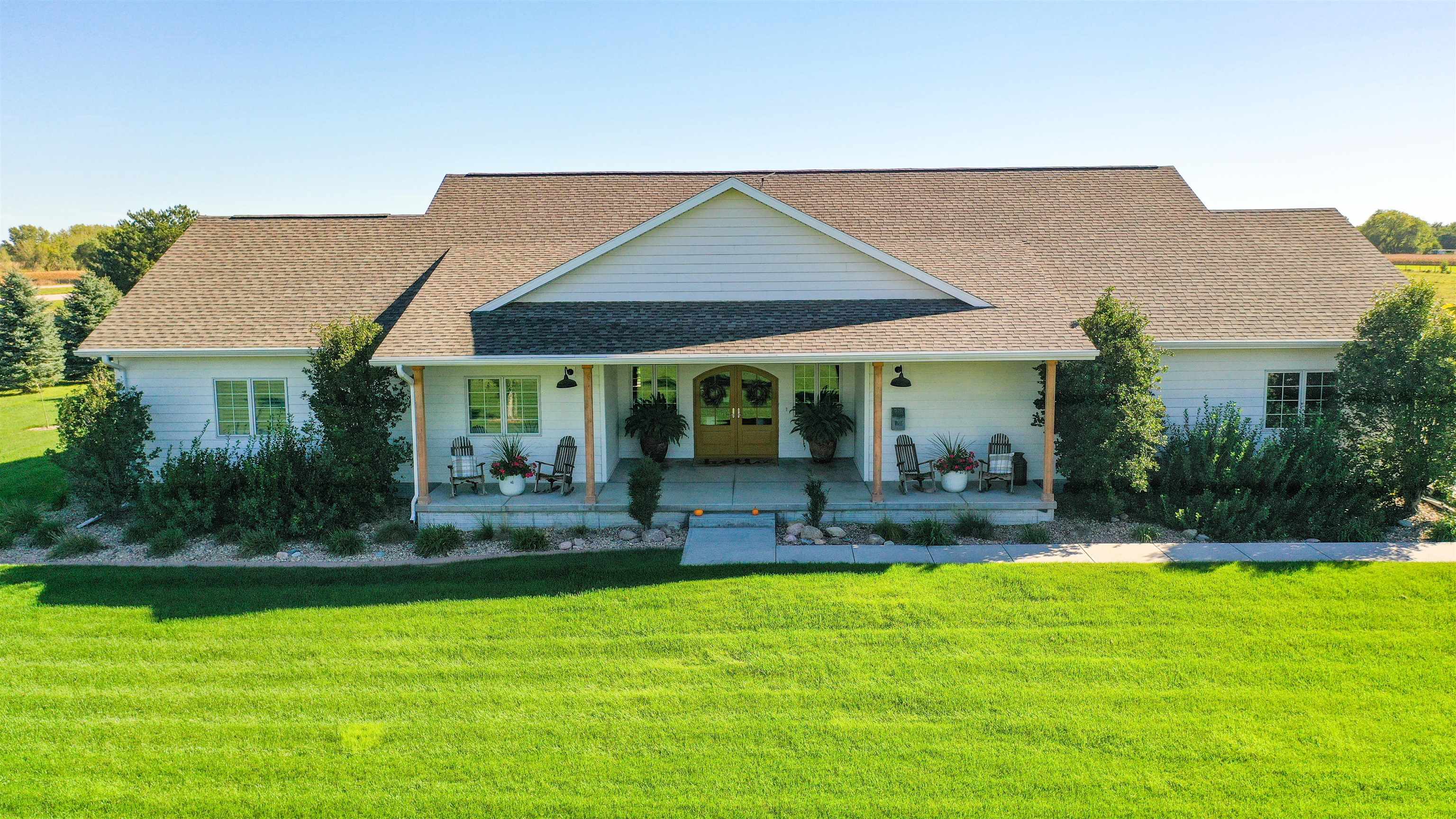 53165 39th Road Shelton, Nebraska 68876, 4 Bedroom Bedrooms, ,3 BathroomBathrooms,Residential,For Sale,53165 39th Road,20261446