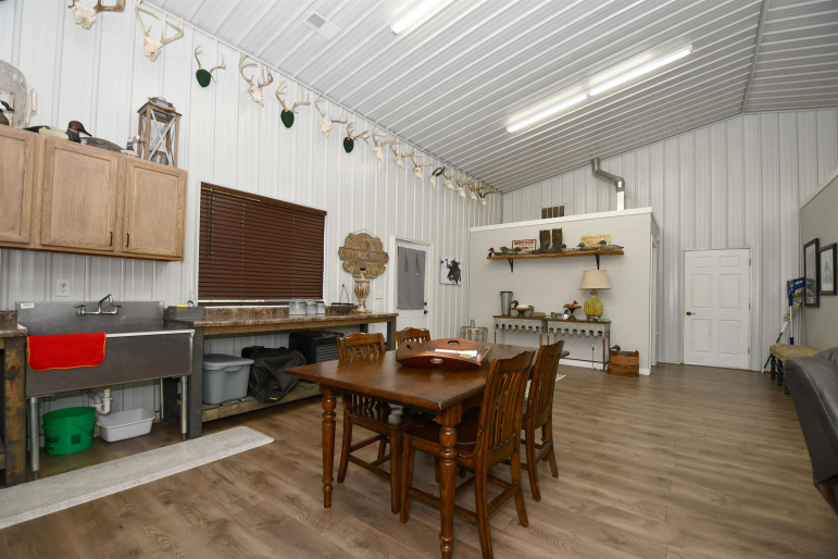 53165 39th Road Shelton, Nebraska 68876, 4 Bedroom Bedrooms, ,3 BathroomBathrooms,Residential,For Sale,53165 39th Road,20261446