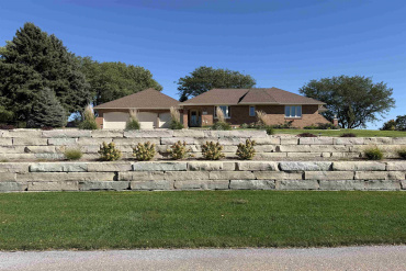 13 Crestview Drive Kearney, Nebraska 68845, 4 Bedroom Bedrooms, ,4 BathroomBathrooms,Residential,For Sale,13 Crestview Drive,20261452