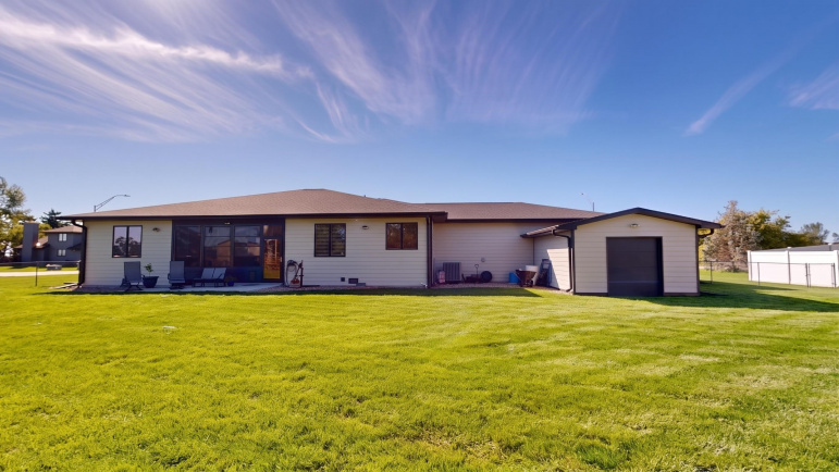 114 Bennett Drive Lexington, Nebraska 68850, 4 Bedroom Bedrooms, ,3 BathroomBathrooms,Residential,For Sale,114 Bennett Drive,20261451