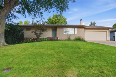 3110 11th Ave Kearney, Nebraska 68845, 4 Bedroom Bedrooms, ,3 BathroomBathrooms,Residential,For Sale,3110 11th Ave,20261283