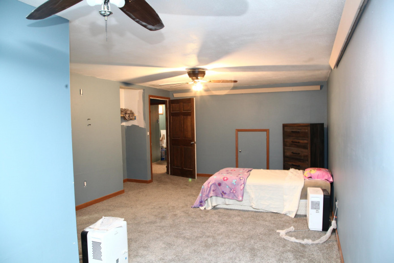 302 LEE ST. ELWOOD, Nebraska 68937-000, 3 Bedroom Bedrooms, ,3 BathroomBathrooms,Residential,For Sale,302 LEE ST.,20261458