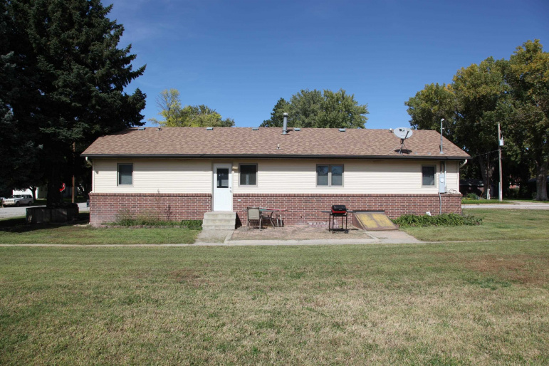 302 LEE ST. ELWOOD, Nebraska 68937-000, 3 Bedroom Bedrooms, ,3 BathroomBathrooms,Residential,For Sale,302 LEE ST.,20261458