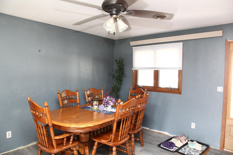 302 LEE ST. ELWOOD, Nebraska 68937-000, 3 Bedroom Bedrooms, ,3 BathroomBathrooms,Residential,For Sale,302 LEE ST.,20261458