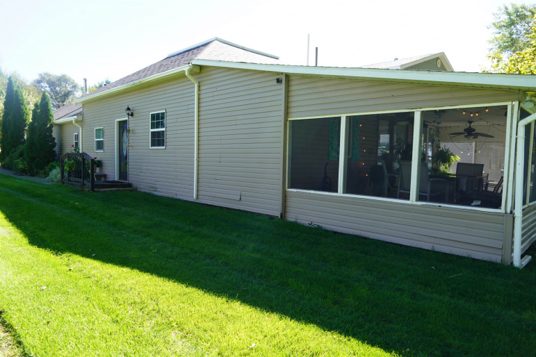 16 Northeast Cove Dr 9 Johnson Lake, Nebraska 68937-0000, 3 Bedroom Bedrooms, ,2 BathroomBathrooms,Residential,For Sale,16 Northeast Cove Dr 9,20261456