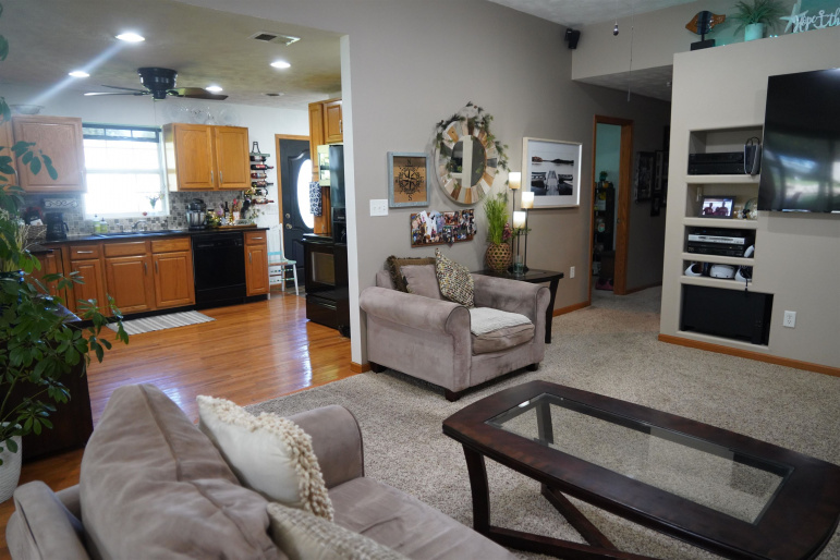 16 Northeast Cove Dr 9 Johnson Lake, Nebraska 68937-0000, 3 Bedroom Bedrooms, ,2 BathroomBathrooms,Residential,For Sale,16 Northeast Cove Dr 9,20261456