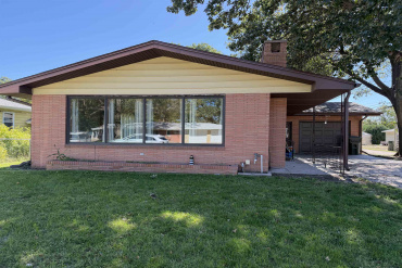 634 E Hawthorne Minden, Nebraska 68959, 2 Bedroom Bedrooms, ,1 BathroomBathrooms,Residential,For Sale,634 E Hawthorne,20261462