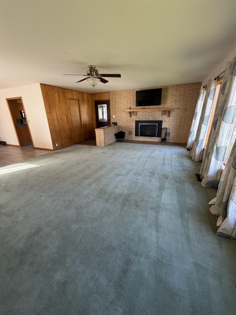 634 E Hawthorne Street Minden, Nebraska 68959, 2 Bedroom Bedrooms, ,1 BathroomBathrooms,Residential,For Sale,634 E Hawthorne Street,20261462