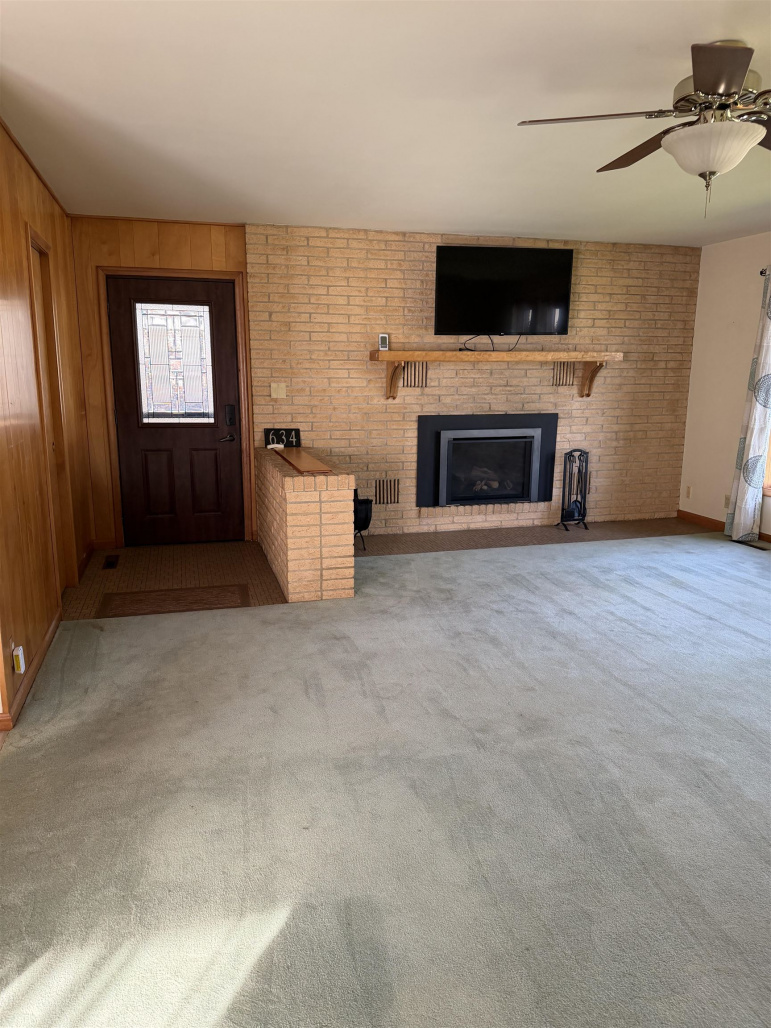 634 E Hawthorne Street Minden, Nebraska 68959, 2 Bedroom Bedrooms, ,1 BathroomBathrooms,Residential,For Sale,634 E Hawthorne Street,20261462
