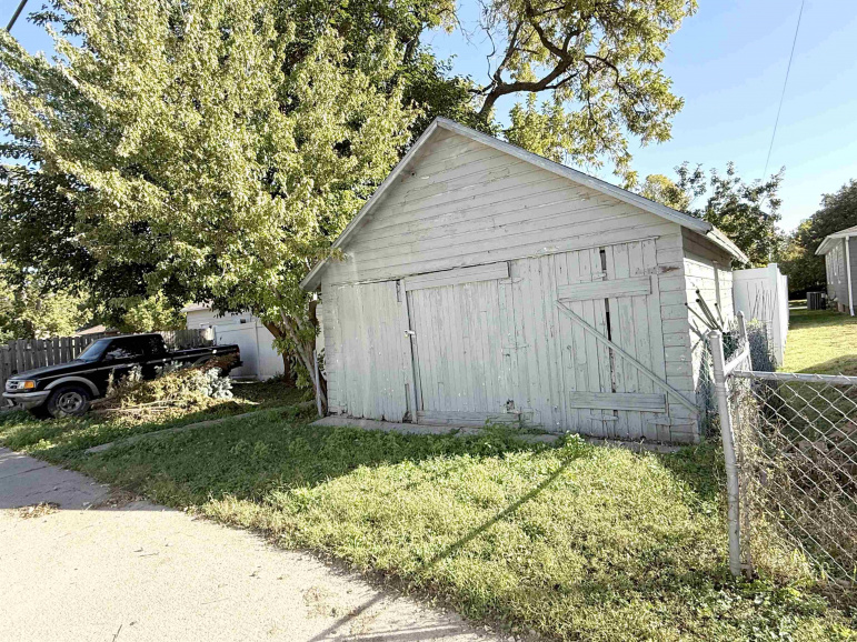 607 W 28th Street Kearney, Nebraska 68845, 3 Bedroom Bedrooms, ,1 BathroomBathrooms,Residential,For Sale,607 W 28th Street,20261465