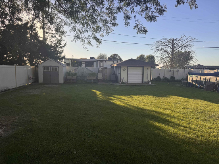 107 S Republican Avenue Juniata, Nebraska 68955, 3 Bedroom Bedrooms, ,2 BathroomBathrooms,Residential,For Sale,107 S Republican Avenue,20261468