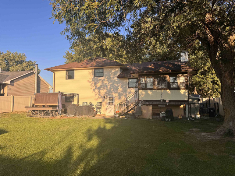 107 S Republican Avenue Juniata, Nebraska 68955, 3 Bedroom Bedrooms, ,2 BathroomBathrooms,Residential,For Sale,107 S Republican Avenue,20261468