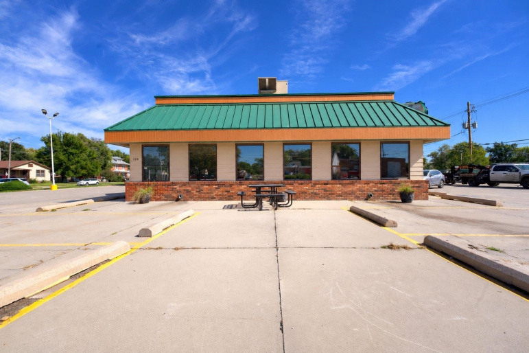 126 N Elm Avenue Hastings, Nebraska 68901, ,Commercial/industrial,For Sale,126 N Elm Avenue,20261480